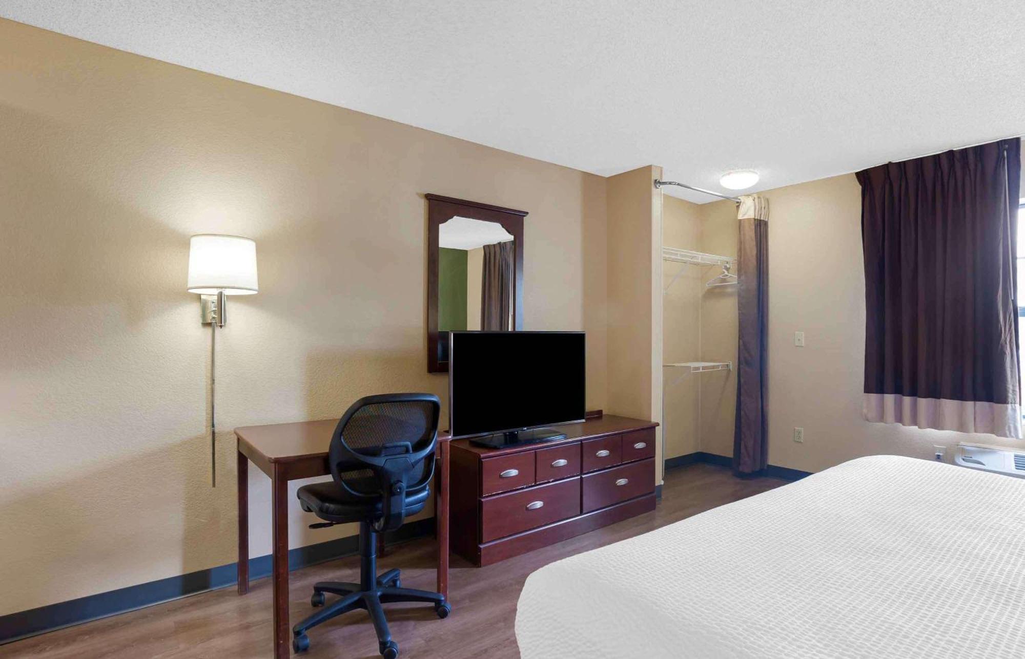 Extended Stay America Suites - Kansas City - Overland Park - Metcalf Ave Kültér fotó